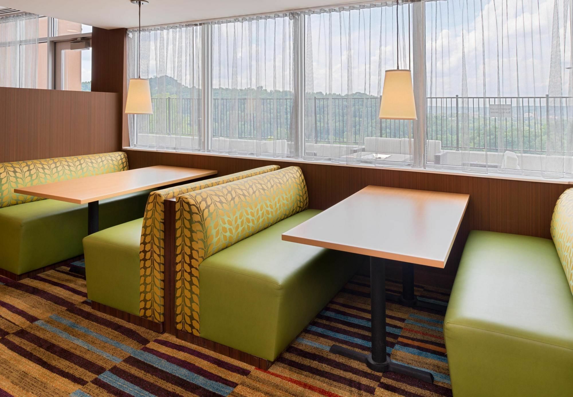 Fairfield Inn & Suites By Marriott Huntington Bagian luar foto